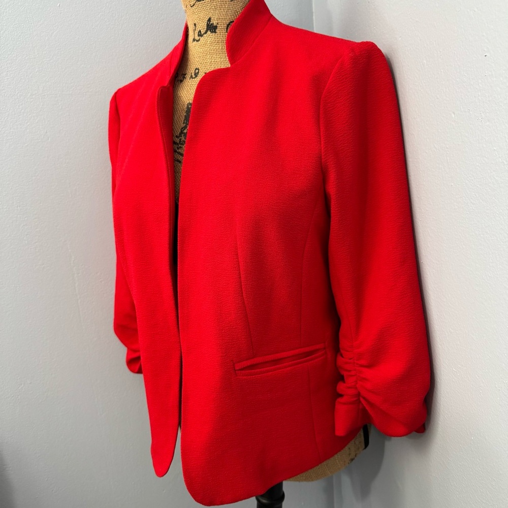 Studio JPR Red Textured Blazer - Picture 3 of 11
